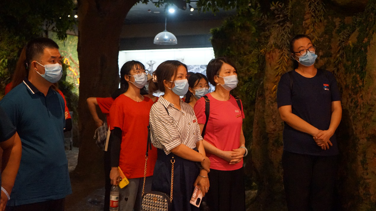 a19b6cb34e7c45ed995371440122ab27.png 三下鄉(xiāng)44.png