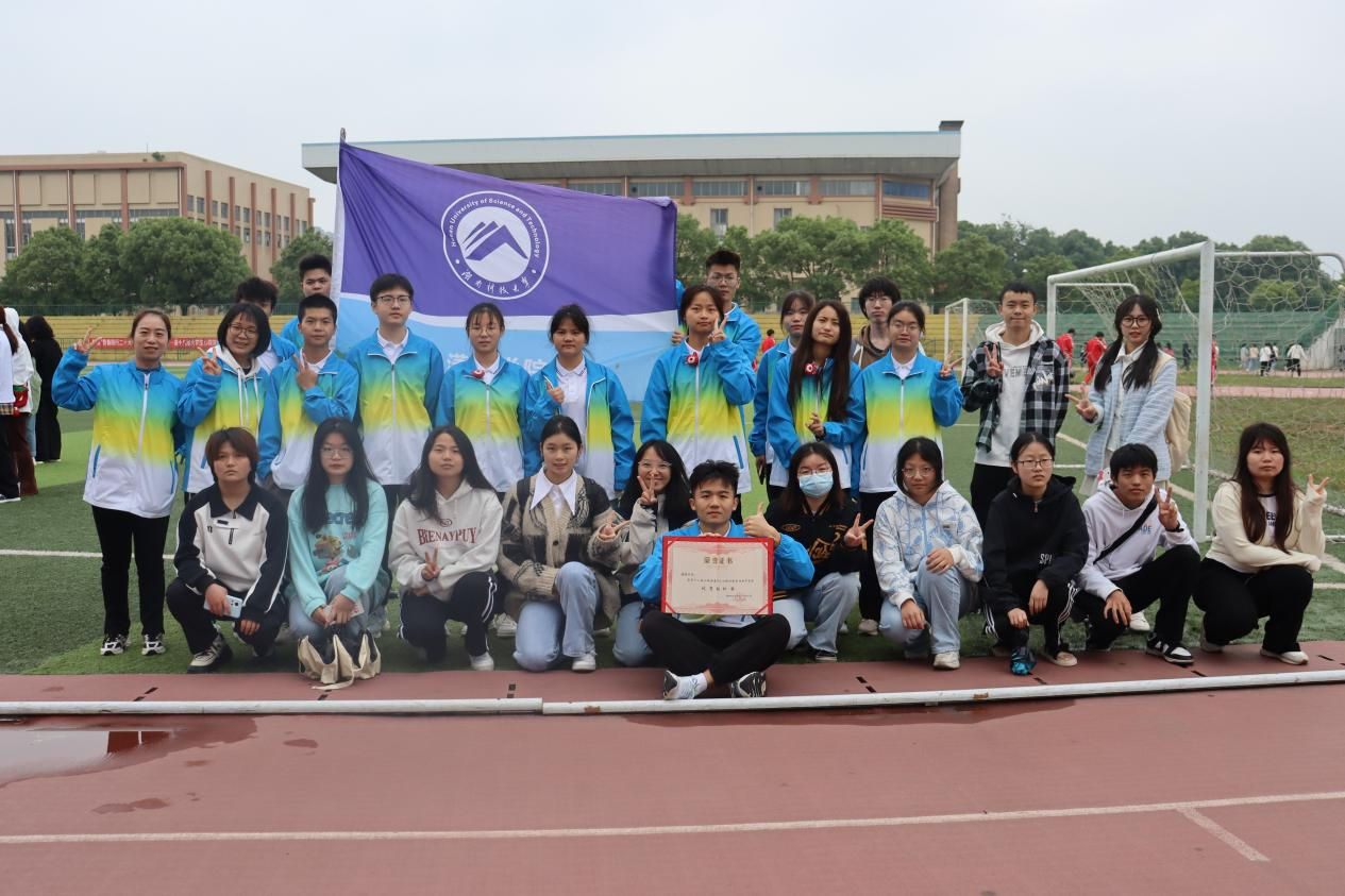 607b684ae022451b97eab9a8020bd64c.png 607b684ae022451b97eab9a8020bd64c.png