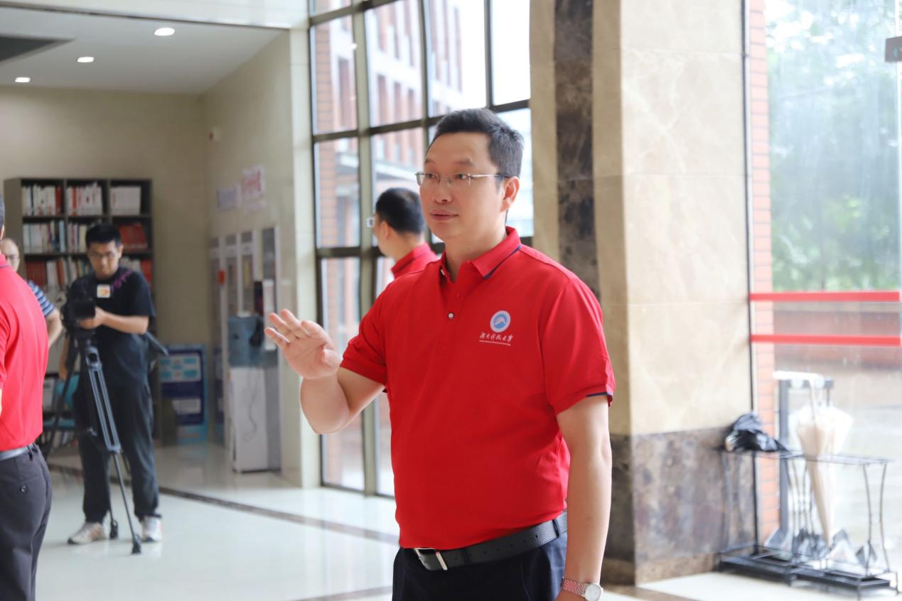 3549672069b84eb3815855c51180f724.png 3549672069b84eb3815855c51180f724.png