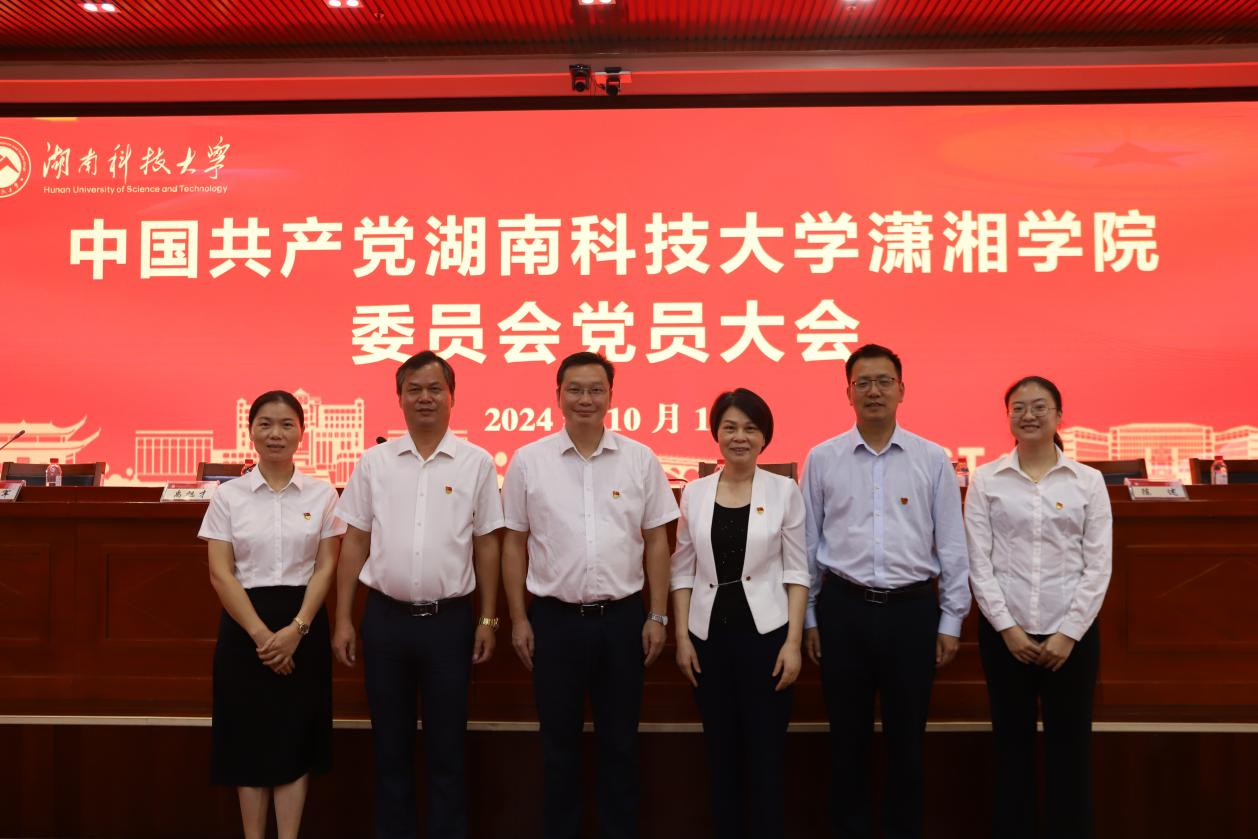 443d18654ee945eb81d458d86bd57cdc.png 443d18654ee945eb81d458d86bd57cdc.png