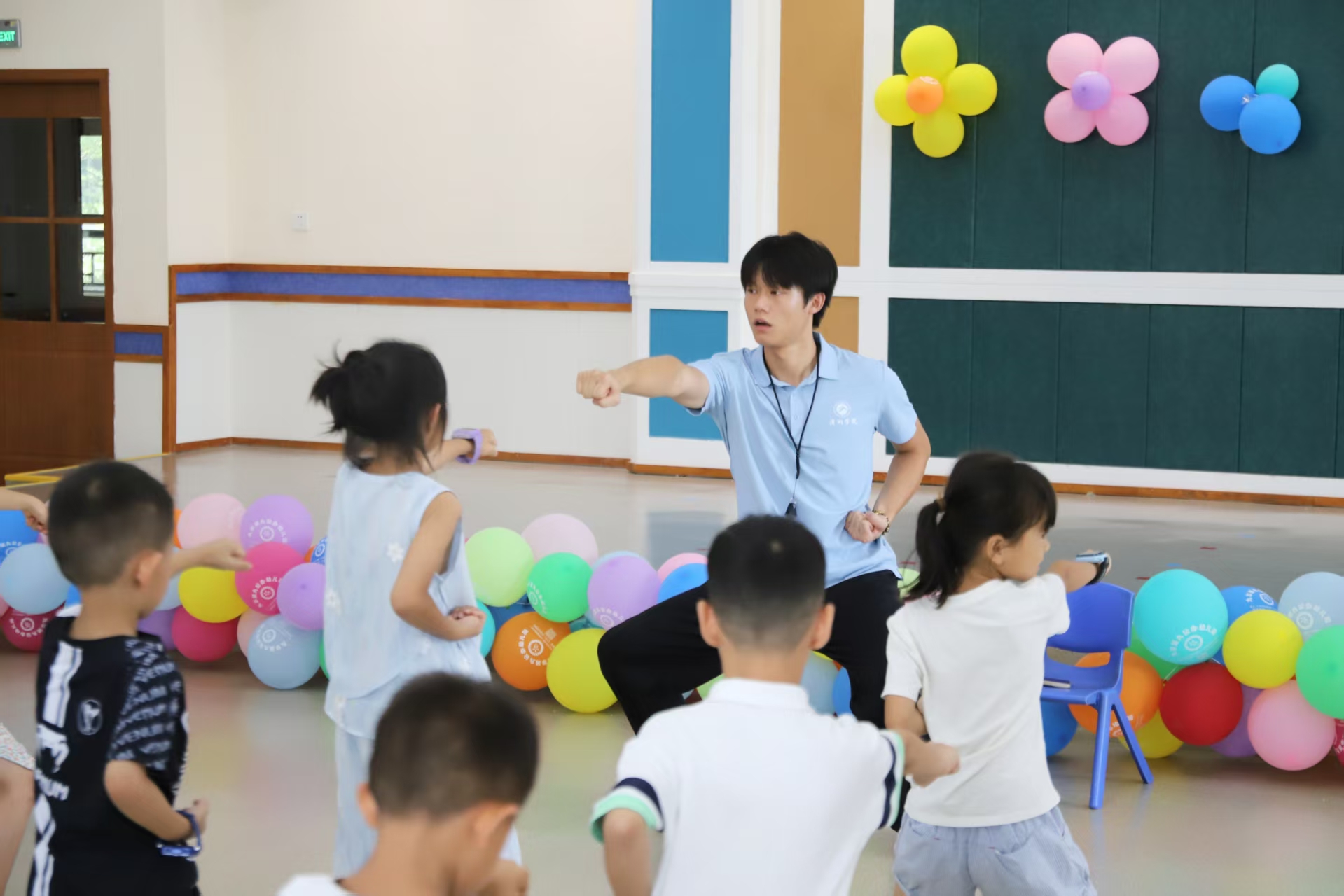 5213a8fdc44749adb228e4403357bf01.jpg 5213a8fdc44749adb228e4403357bf01.jpg